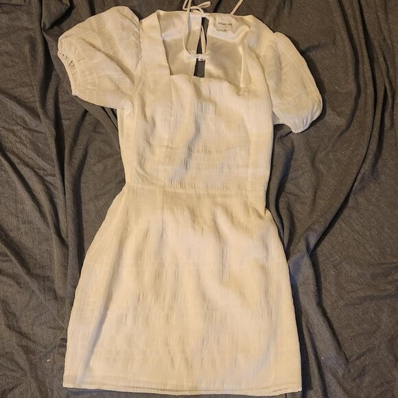 Romantic White Puff-Sleeve Mini Dress // Cottagecore Dream white mini, date nigh - Picture 2 of 8